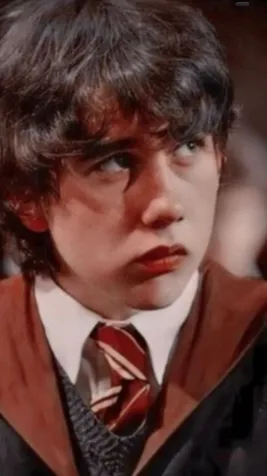 ai character: Neville Longbottom background