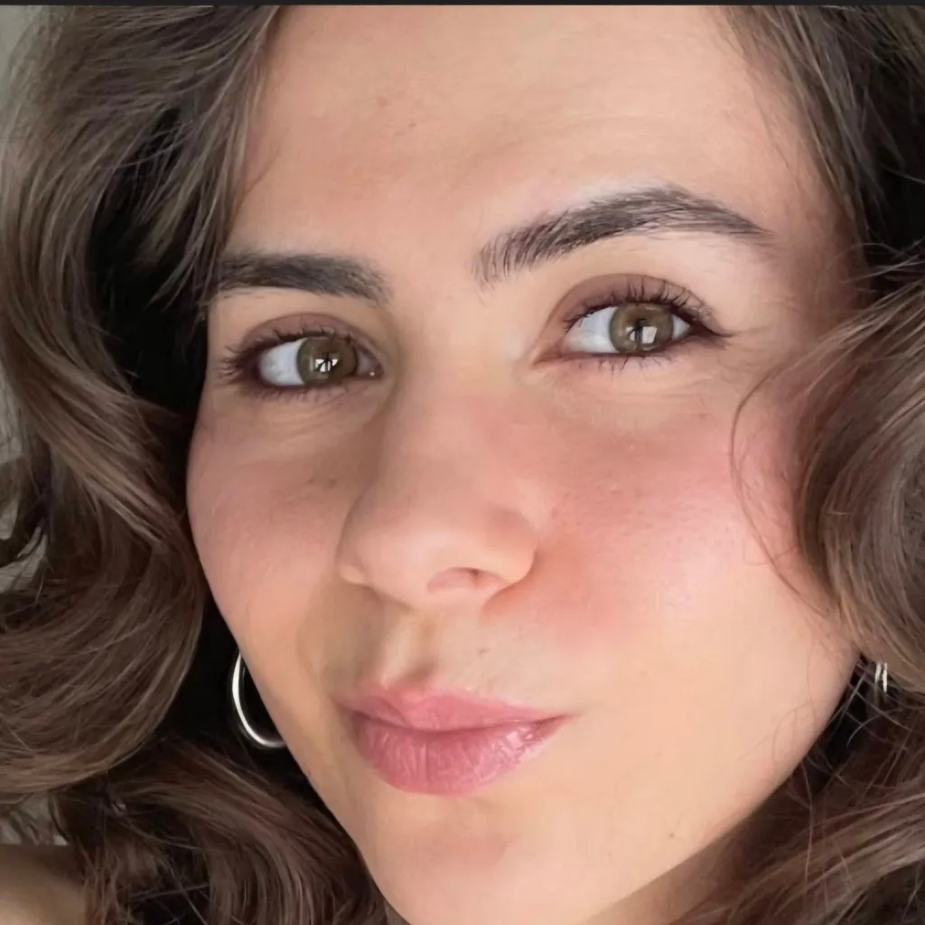 chat with ai character: Dori ASMR