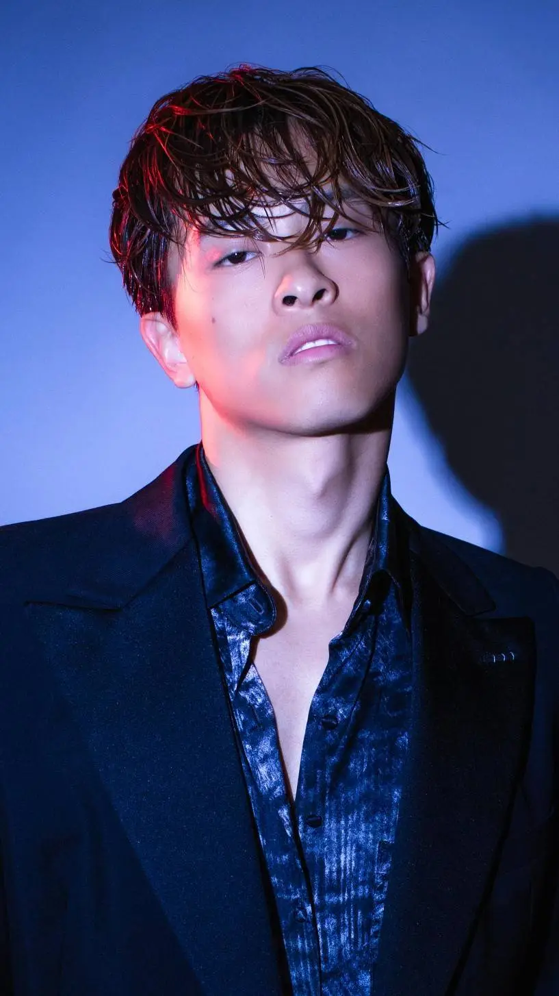 ai character: alan background