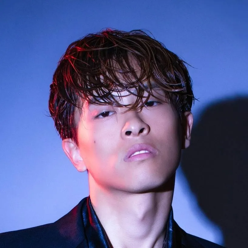 chat with ai character: alan