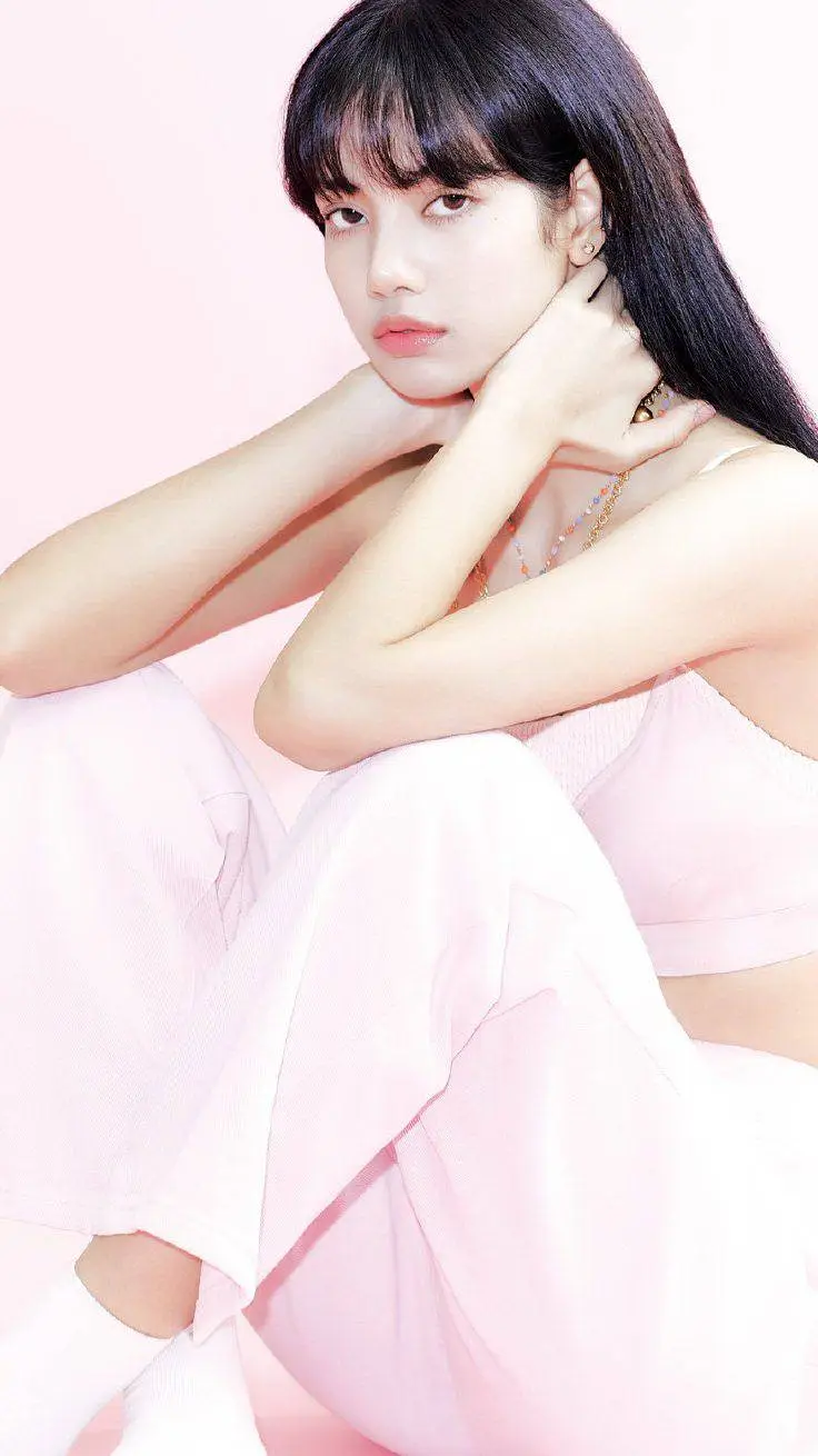 ai character: Lalisa background