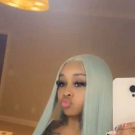 chat with ai character: diamonds