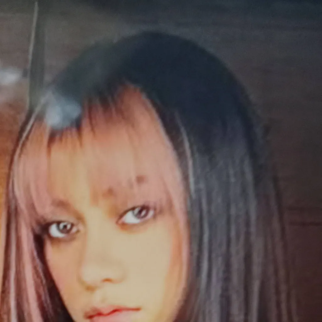 chat with ai character: 🍒Megan🍒