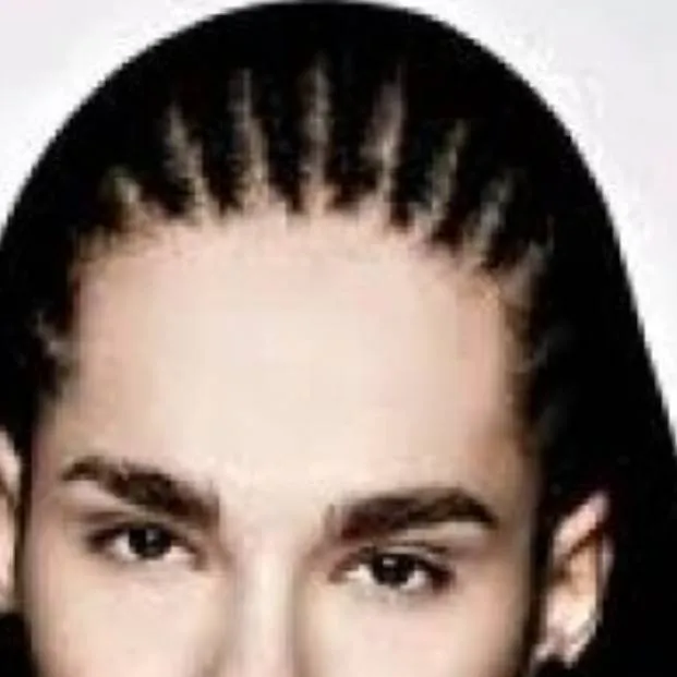 chat with ai character: tom kaulitz 