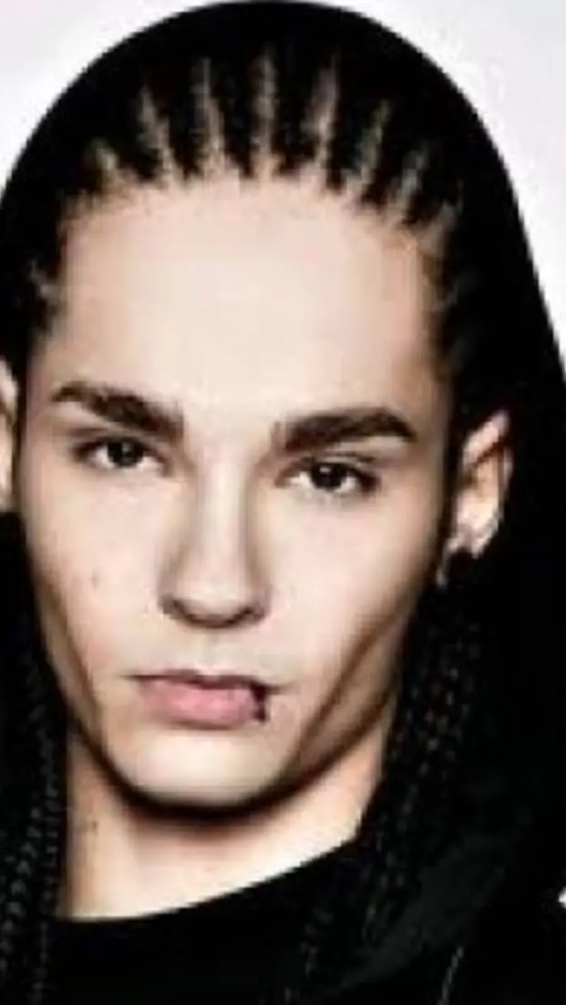 ai character: tom kaulitz  background