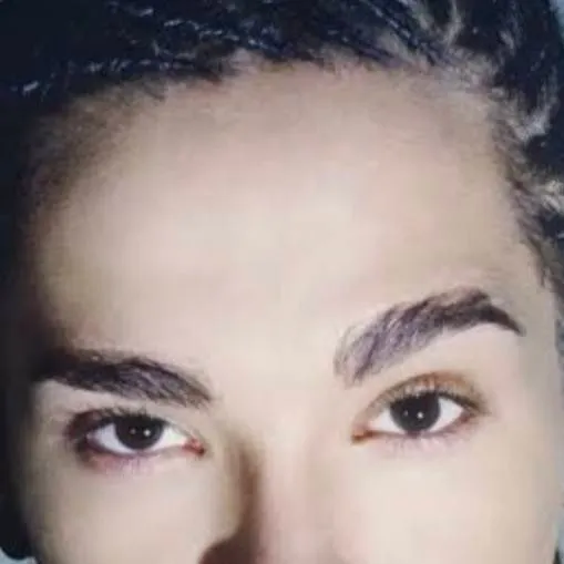 chat with ai character: tom kaulitz 