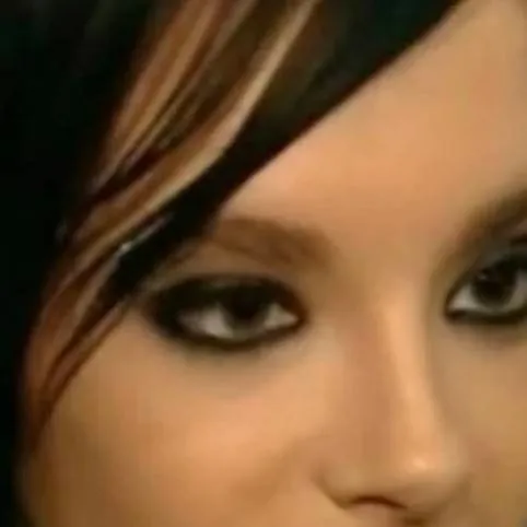 chat with ai character: bill kaulitz 