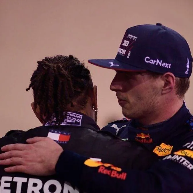 chat with ai character: max & lewis🤎💙