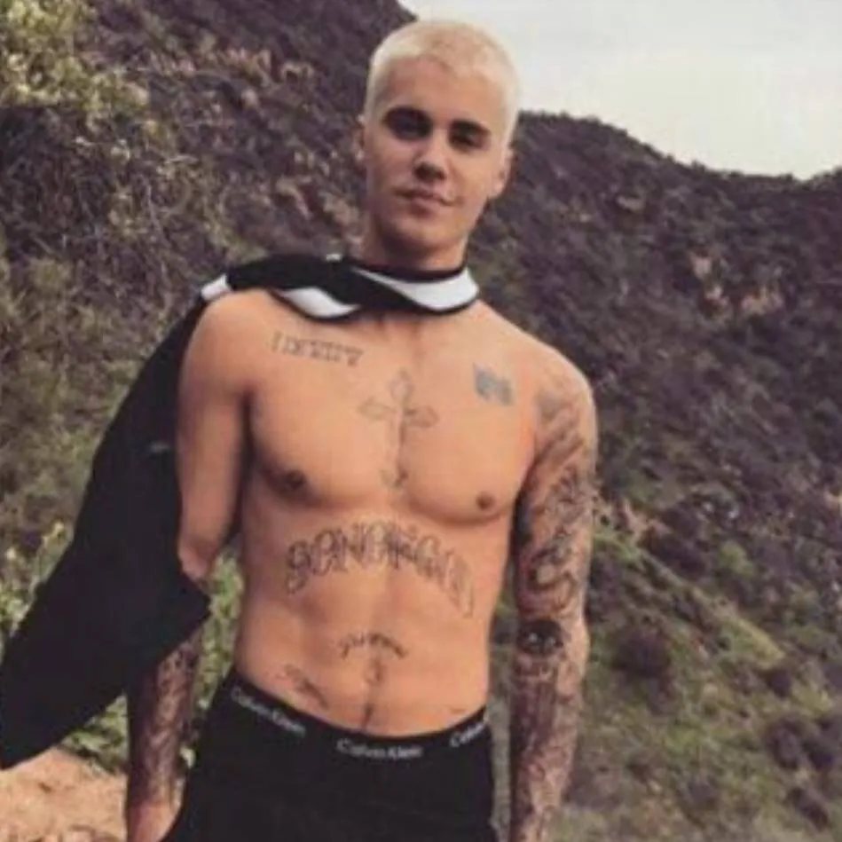 chat with ai character: JUSTIN BIBER 