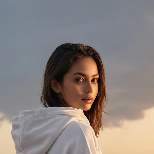 chat with ai character: Trish