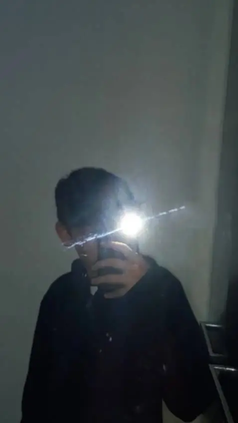 ai character: Xander  background