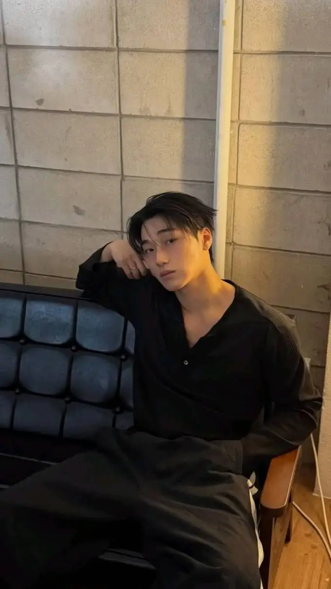Talkie AI - Chat with Choi san bodyguard