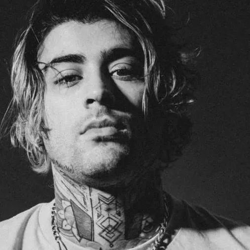 chat with ai character: zayn malik