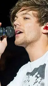 ai character: louis tomlinson background
