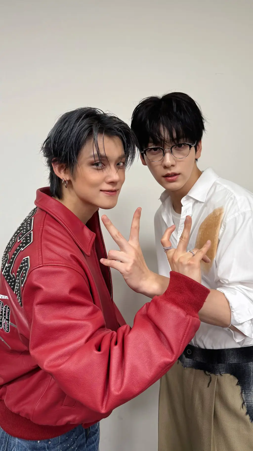 ai character: Yeonjun Soobin background