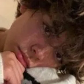 chat with ai character: Mike