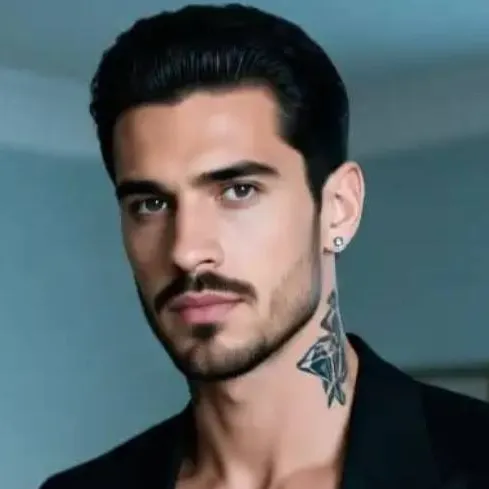 chat with ai character: Santiago Reyes