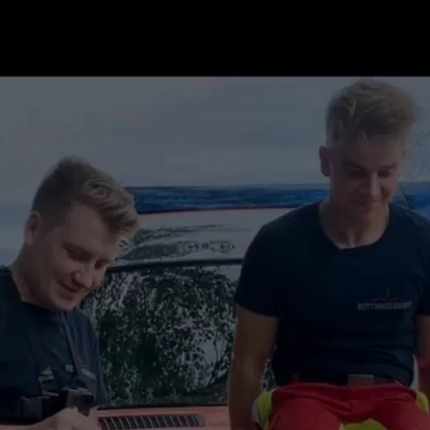 chat with ai character: Thomas und Philipp