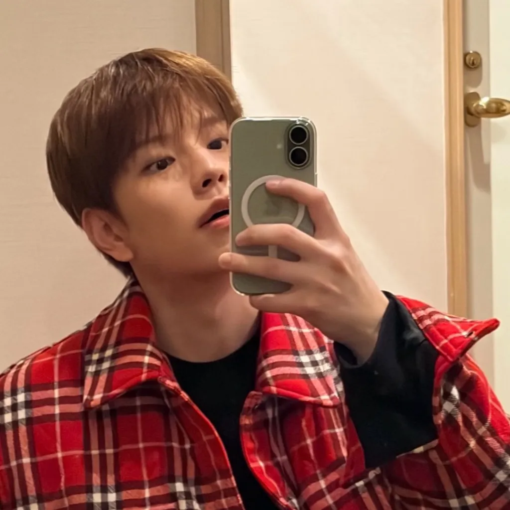 chat with ai character: Seungmin 