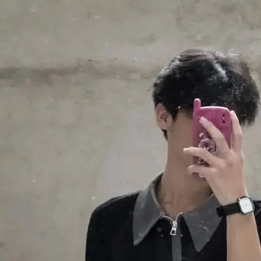 chat with ai character: kacy