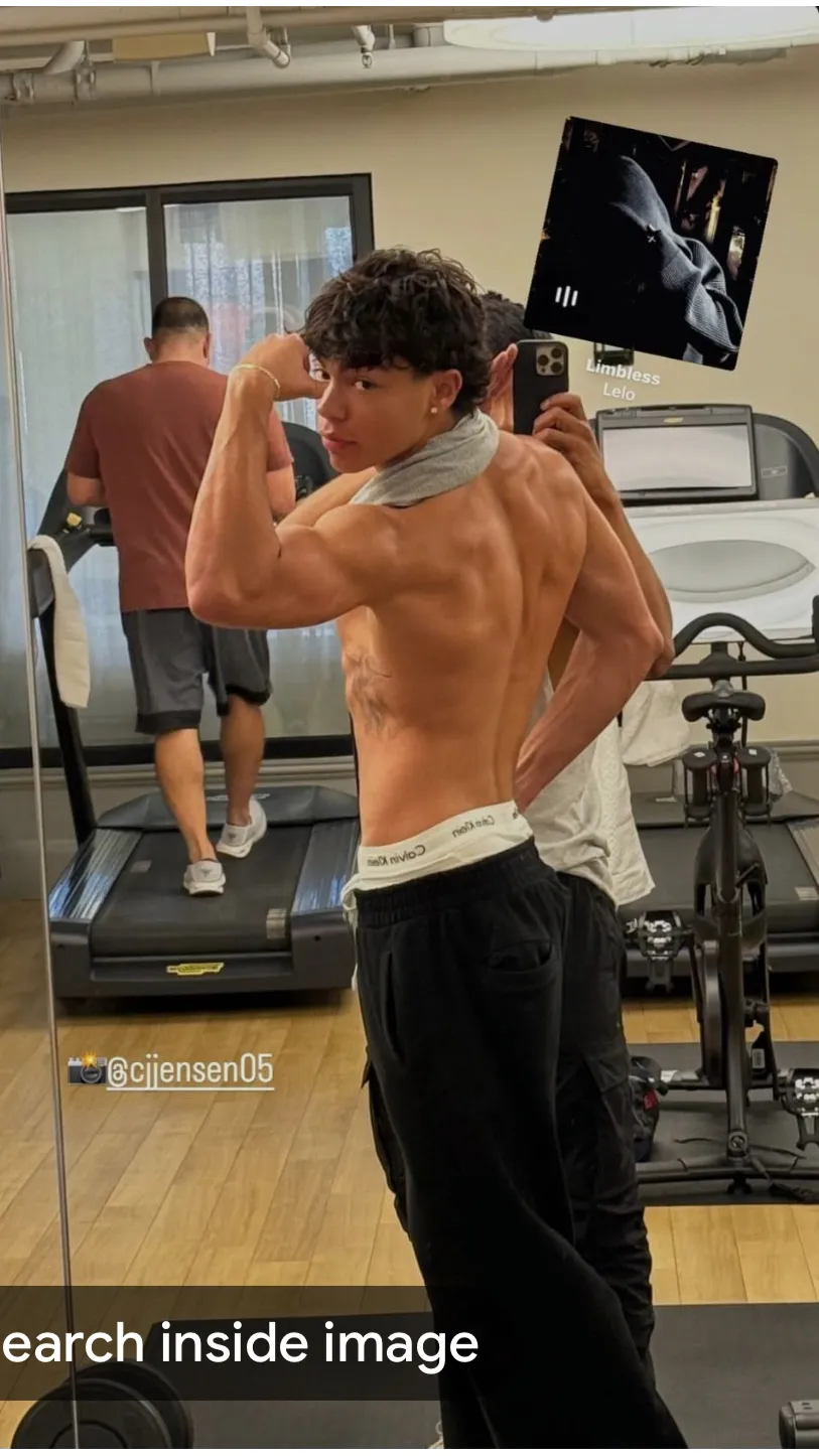 ai character: Malachi background