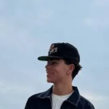 chat with ai character: Malachi 