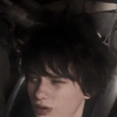 chat with ai character: Rodrick Heffley 