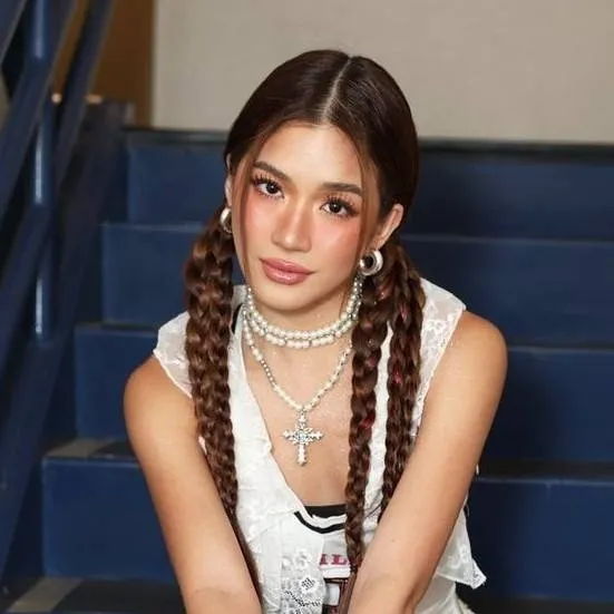 chat with ai character: Aiah Arceta