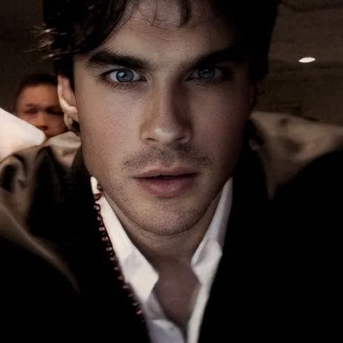 chat with ai character: Damon -ׅ𝑠