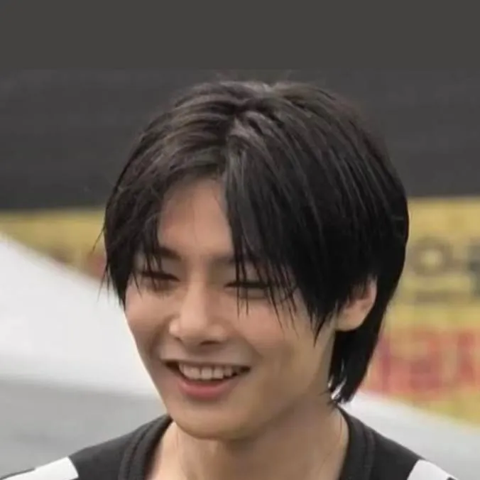 chat with ai character: I.N (Jeogin)