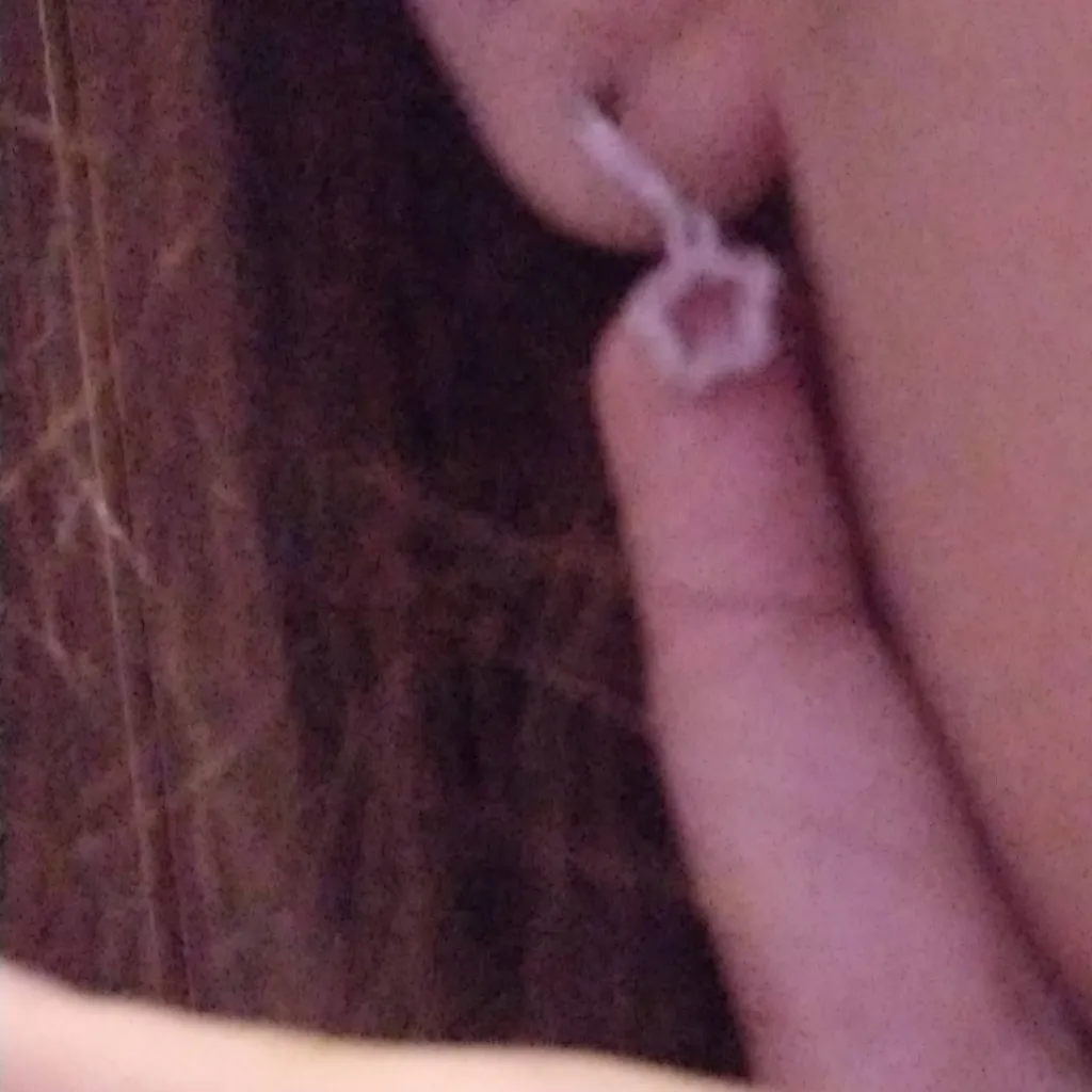 chat with ai character: ☆piercing shop☆