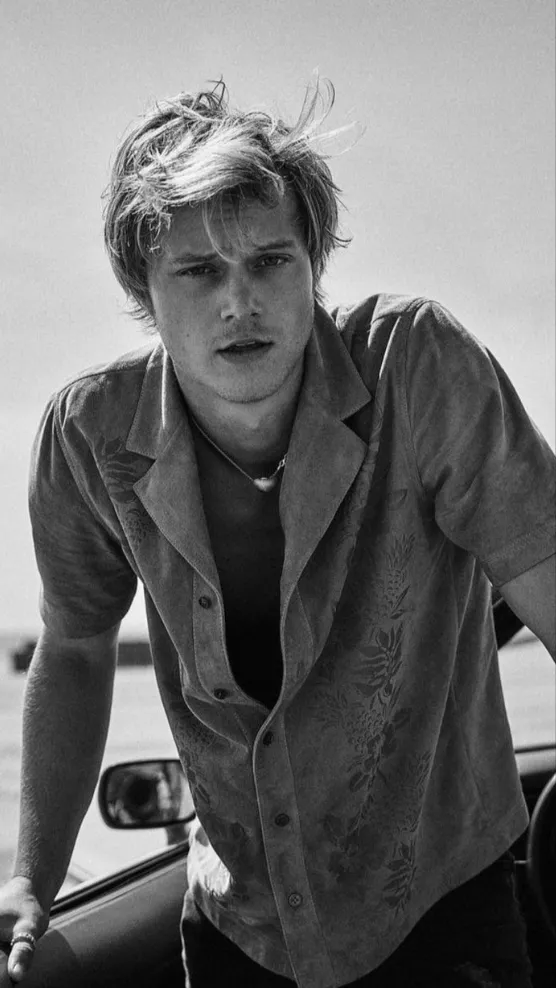 ai character: OBX background