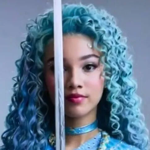 chat with ai character: princess Chloe
