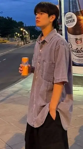 ai character: ✮ Un sutil error ✮ background