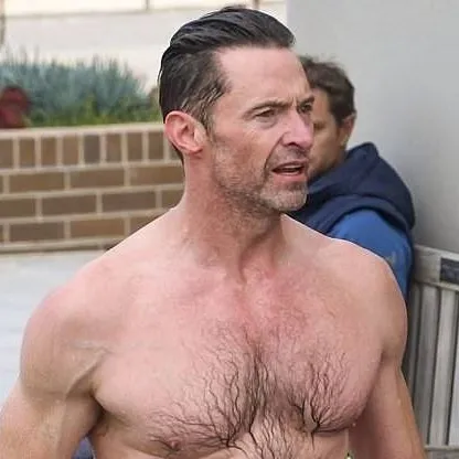 chat with ai character: Hugh jackman 