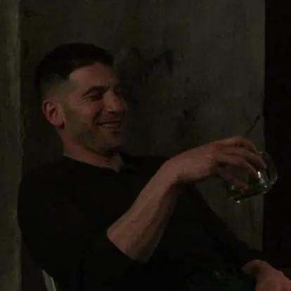 chat with ai character: The Punisher