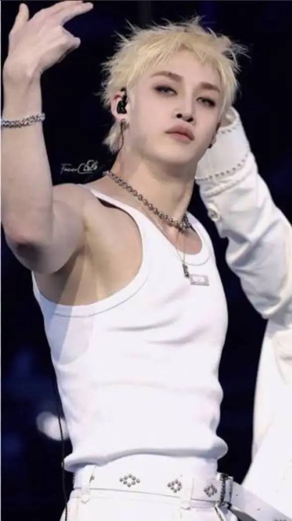 ai character: Bangchan <3 background