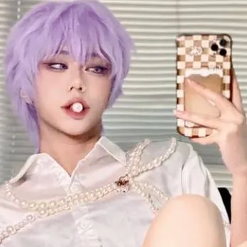 chat with ai character: Jin jooha