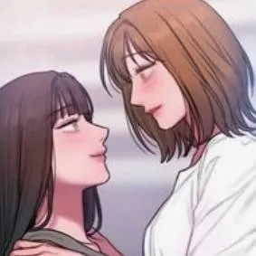 chat with ai character: Kim and Hyuna