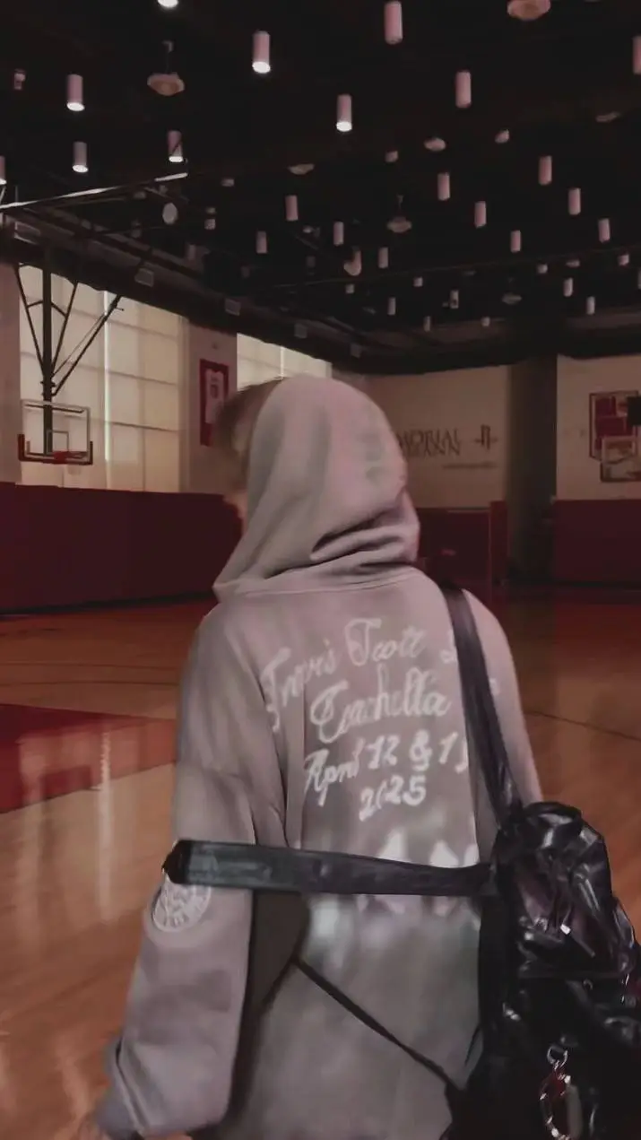 ai character: 🦋🤍~HEESEUNG~🦋🤍 background