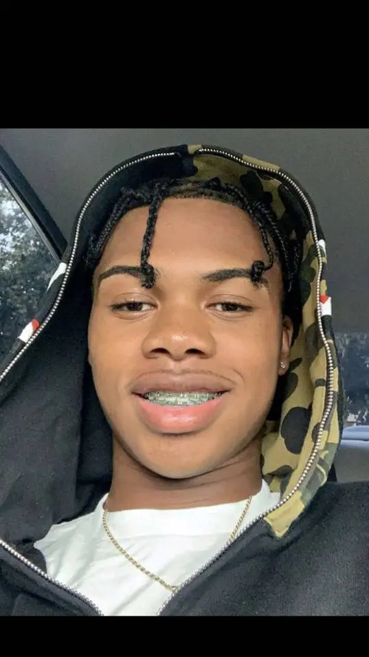 ai character: eli background