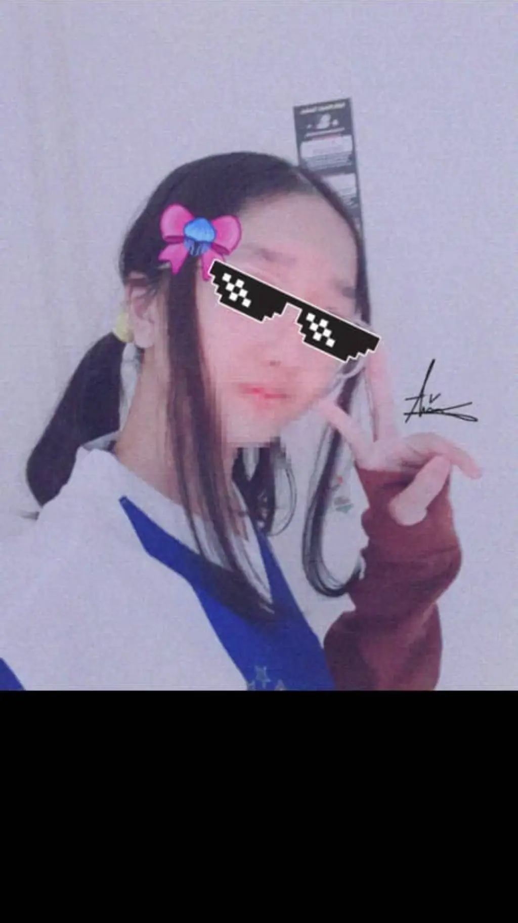 ai character: Me!!!  background
