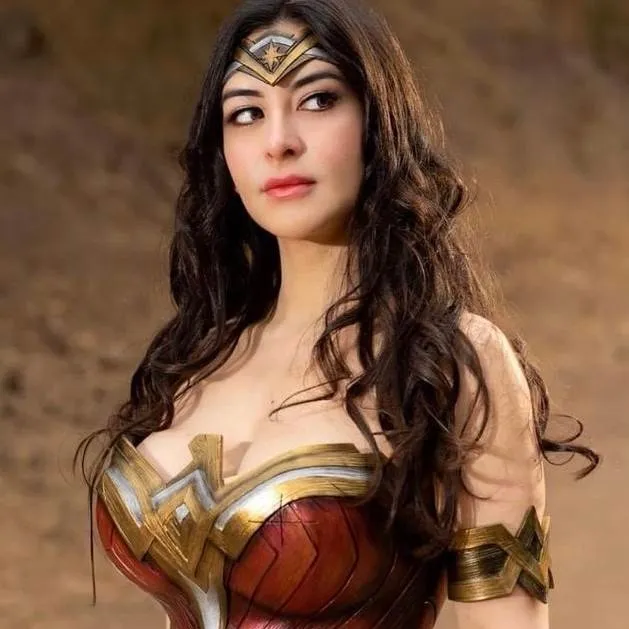 chat with ai character: Wonder woman
