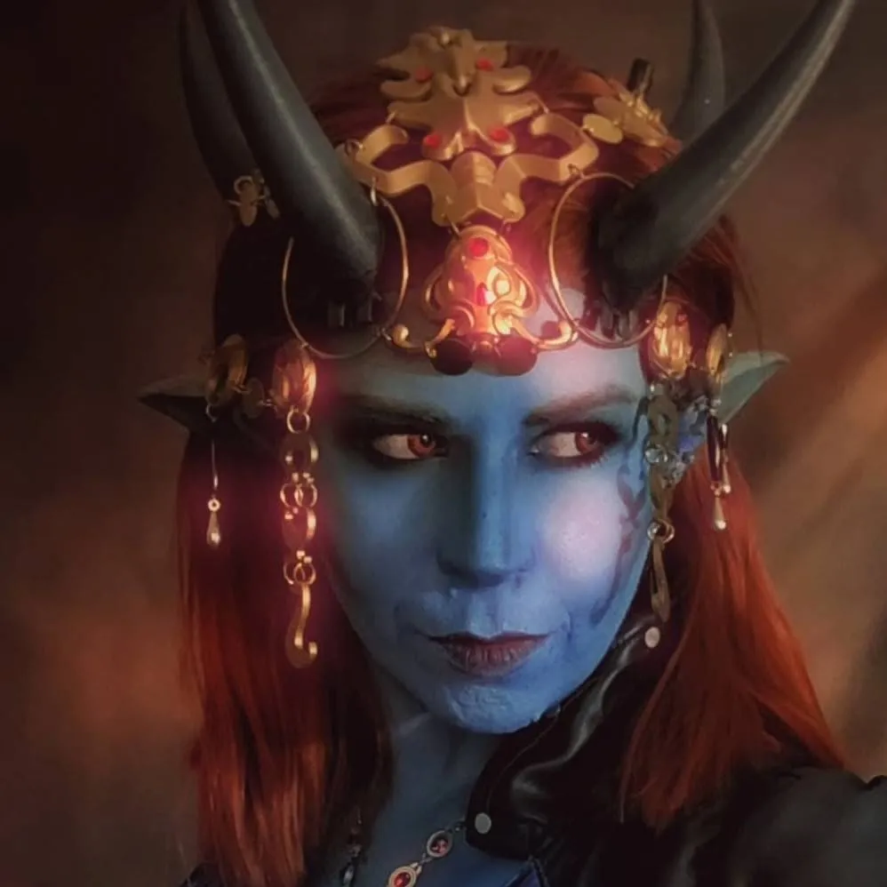 chat with ai character: Mizora
