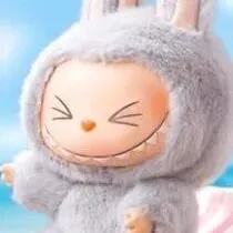 chat with ai character: Hehe labubu