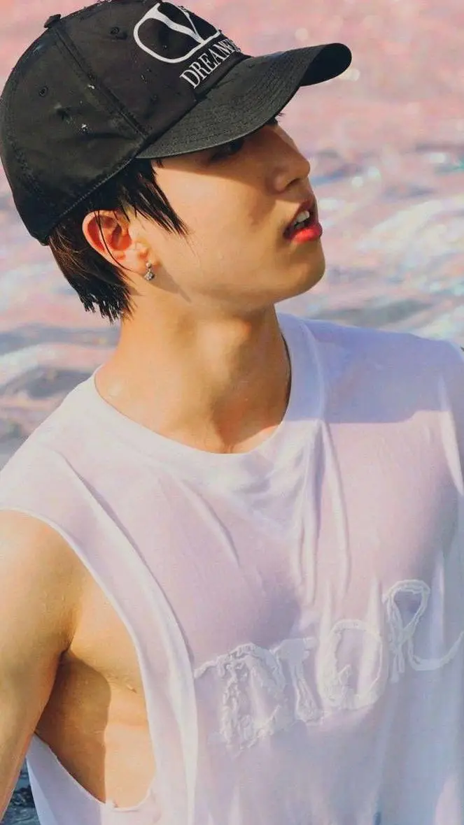 ai character: yn x skz background