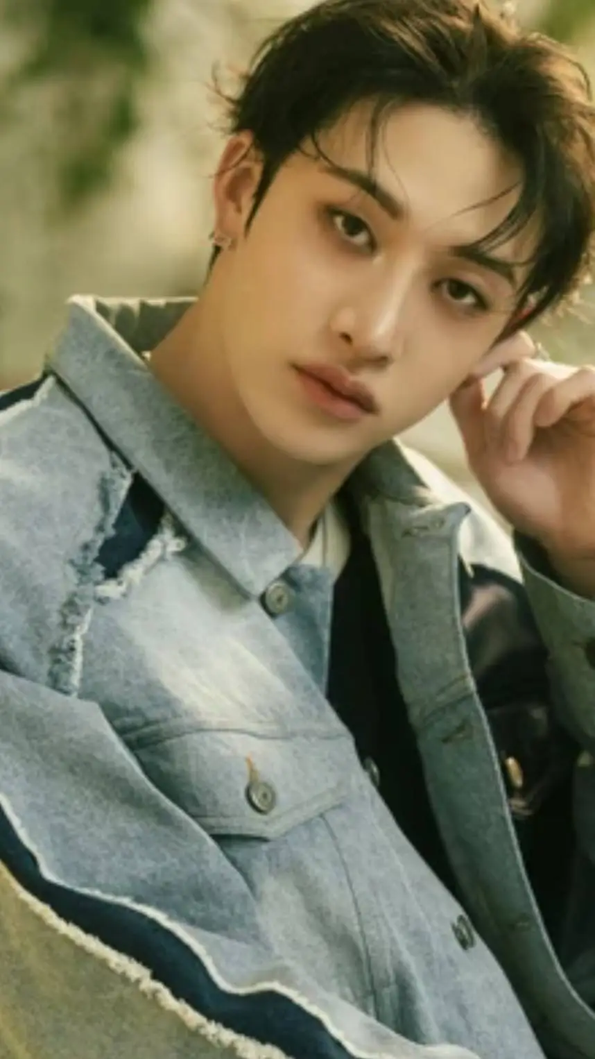 ai character: Bangchan 🔥  background