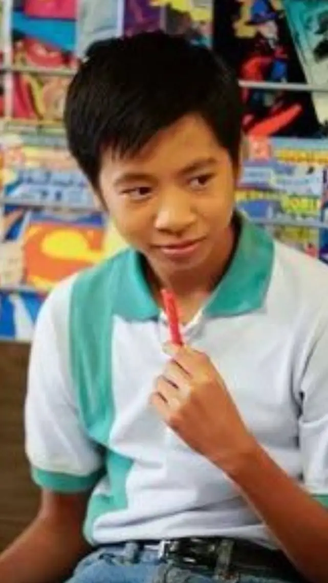 ai character: Tam Nguyen background