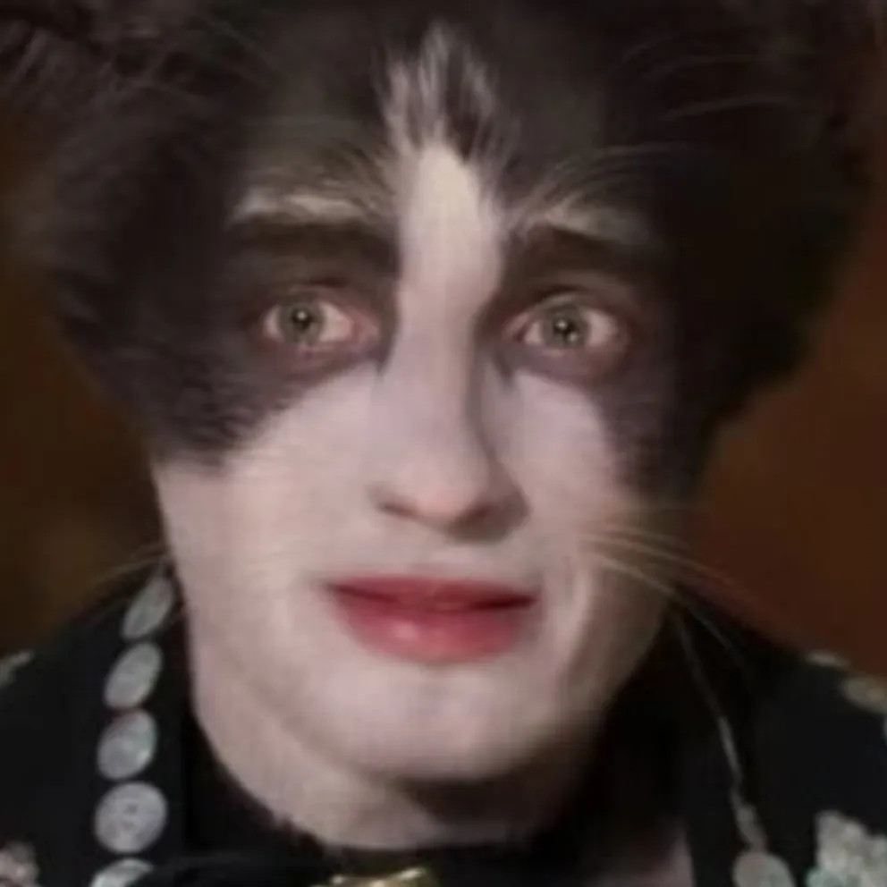 chat with ai character: Mr. Mistoffelees