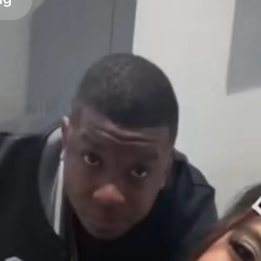 chat with ai character: Pentatonix